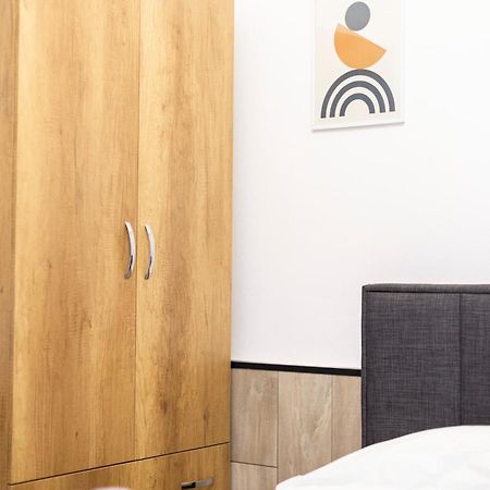 Tiny Cute Studio Near The City Center - 5 Min Walk Tirana Zewnętrze zdjęcie