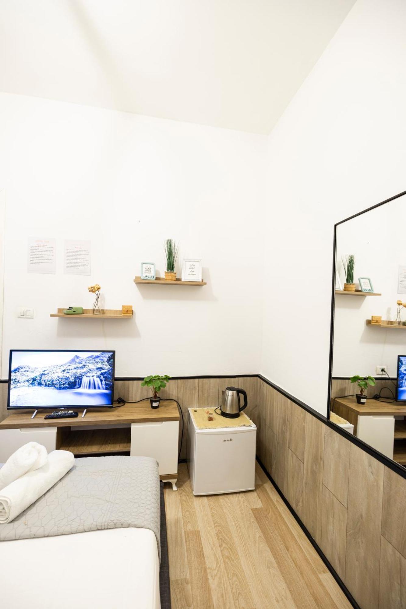 Tiny Cute Studio Near The City Center - 5 Min Walk Tirana Zewnętrze zdjęcie