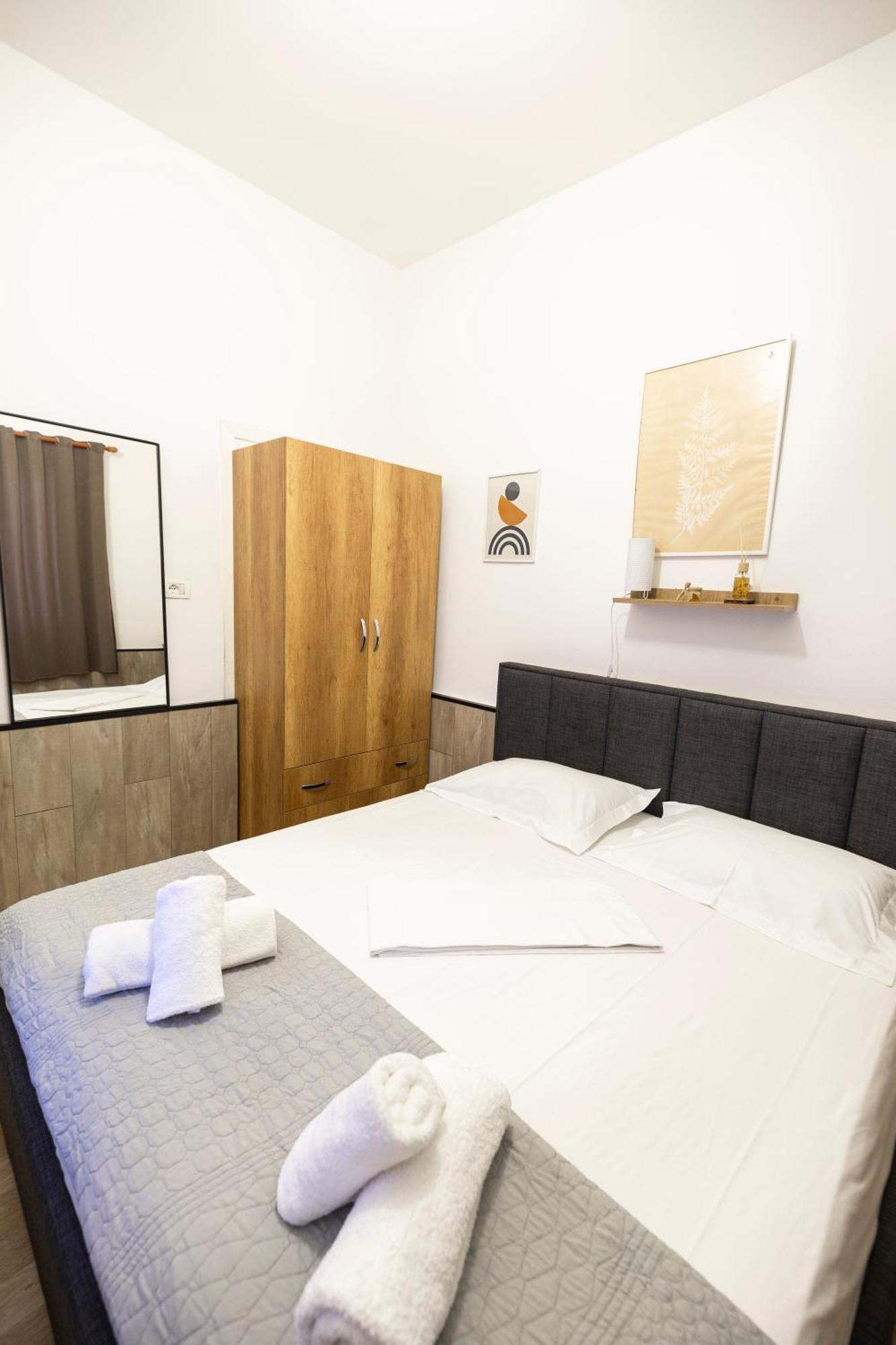Tiny Cute Studio Near The City Center - 5 Min Walk Tirana Zewnętrze zdjęcie